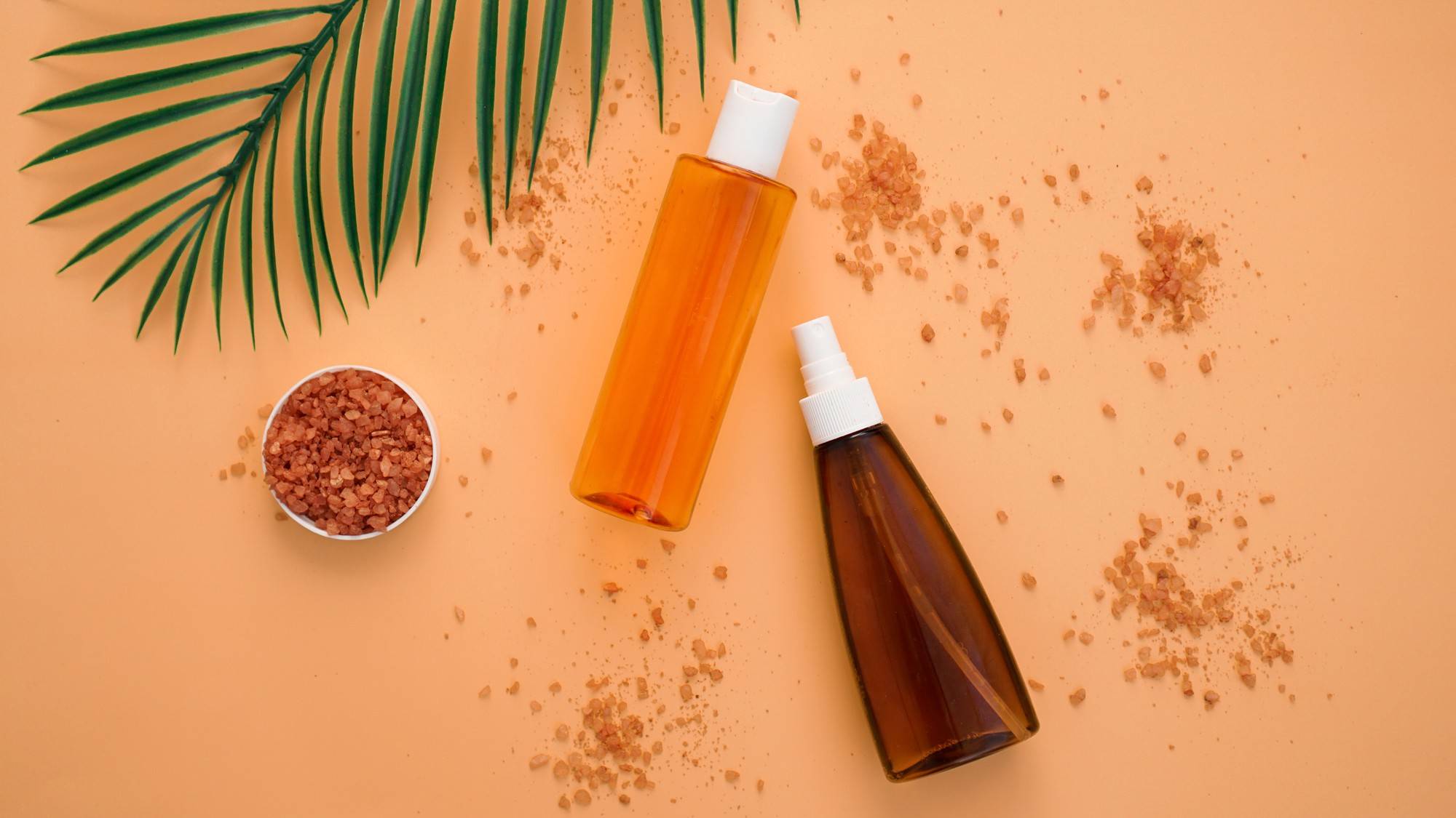 Jak działa orbis kalte spray chłodzący 200 ml pomarańczowy na skórę?